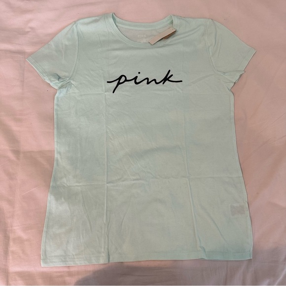 Victoria’s Secret PINK Campus T-Shirt and Boyfriend Shorts - Picture 5 of 5